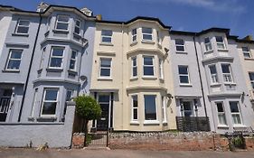 Flat 2, 10 Seafield Road